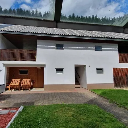 アパート Murzeit ムーラウ